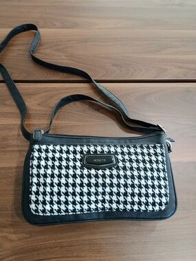 Rosetti Black and White Houndstooth Crossbody Bag